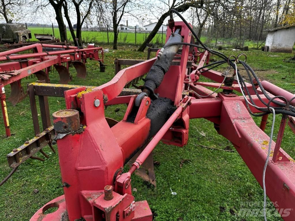 Kühne KRW 6 Plows