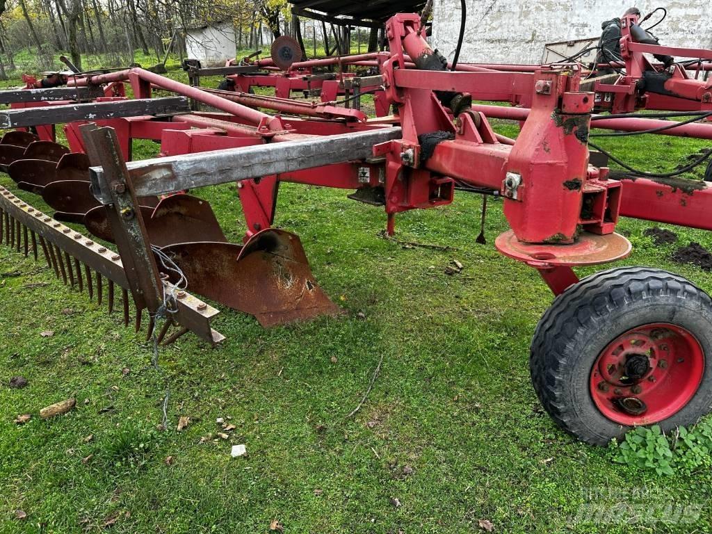 Kühne KRW 6 Plows