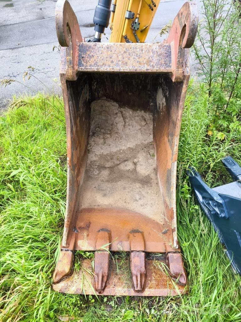  CW40_22t Buckets