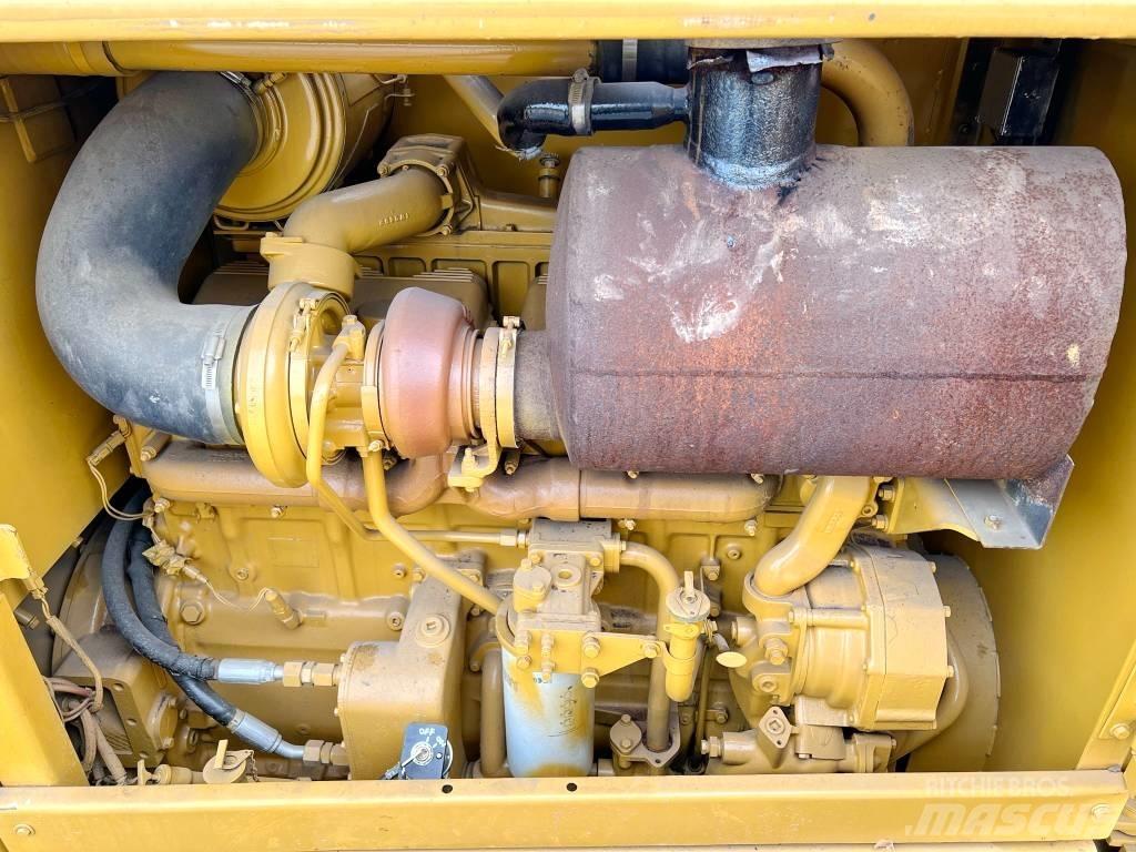 CAT 16H + RIPPER Motor Graders