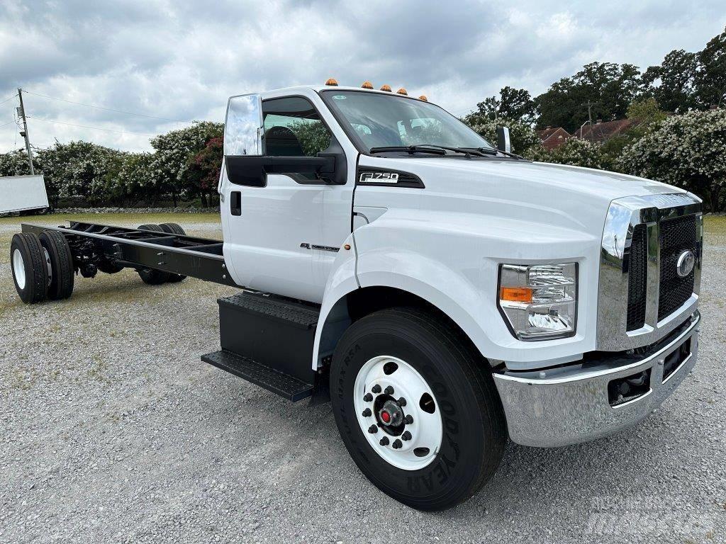 Ford F-750 Cab & Chassis Trucks