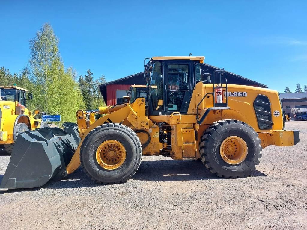 Hyundai HL 960 Wheel Loaders