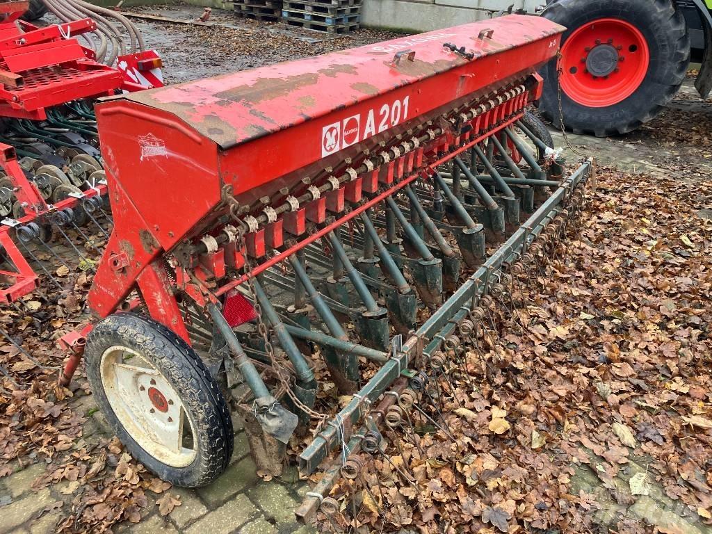 Saxonia A 201 Farm Drills