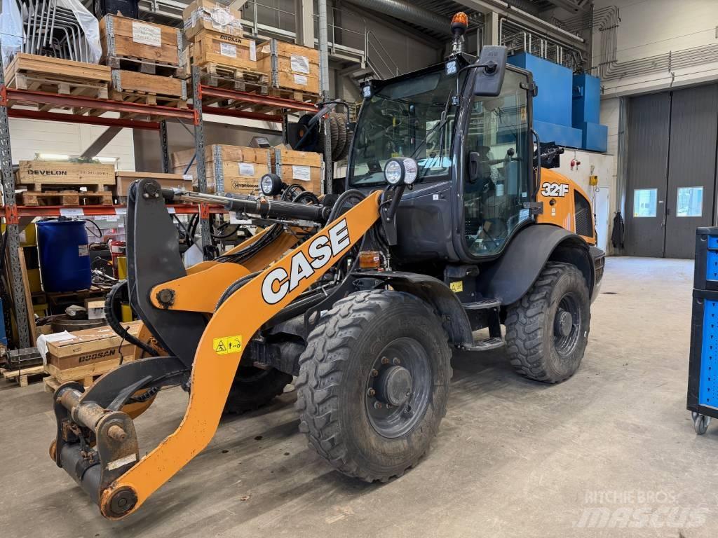 CASE 321F Wheel Loaders