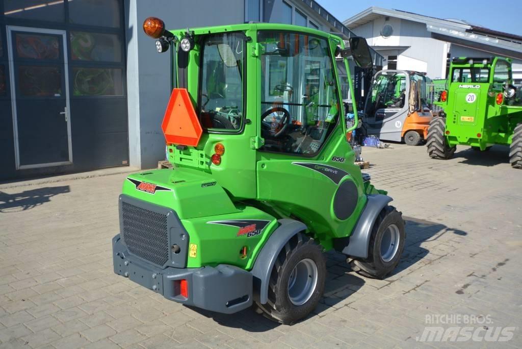 Avant 650 i Mini Loader