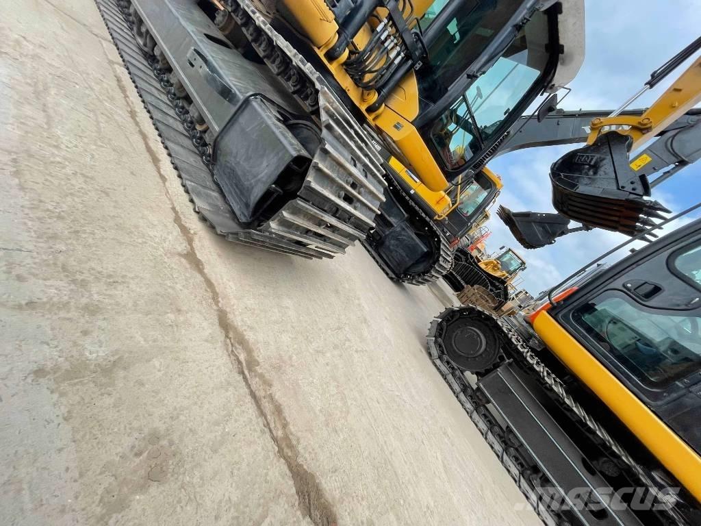 CAT 323 D Crawler Excavators