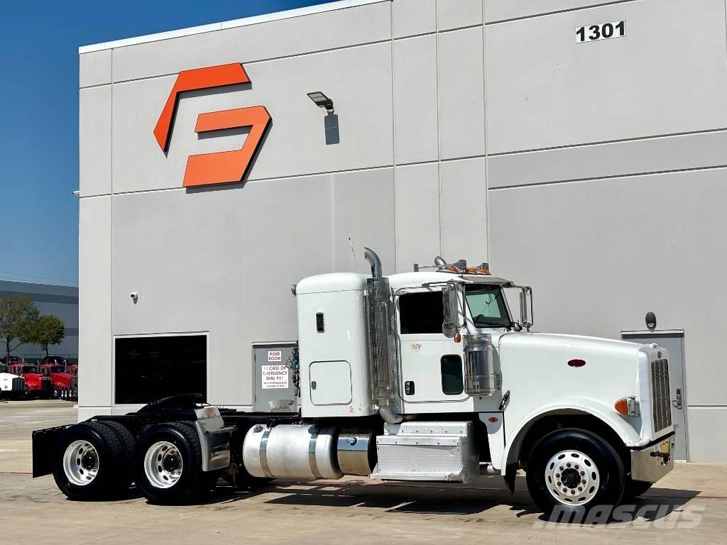 Peterbilt 367 Conventional Trucks / Tractor Trucks