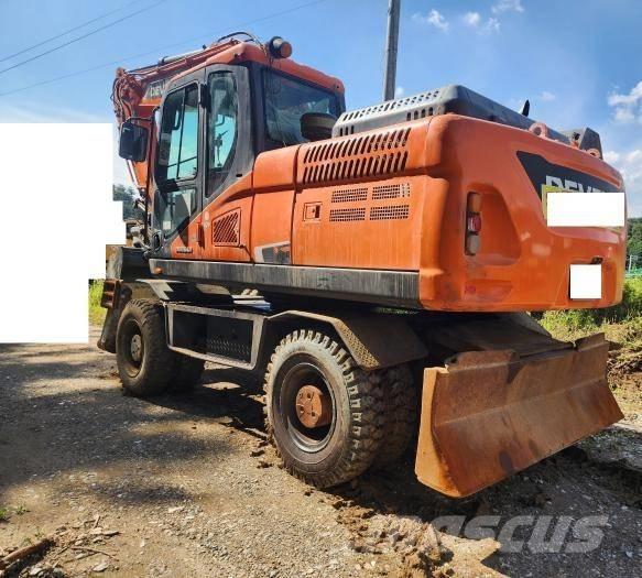Doosan DX 210 W Wheeled Excavators