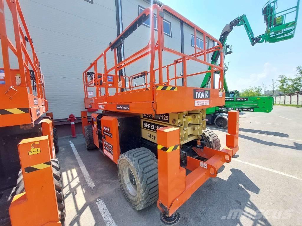 JLG 330 LRT Scissor Lifts