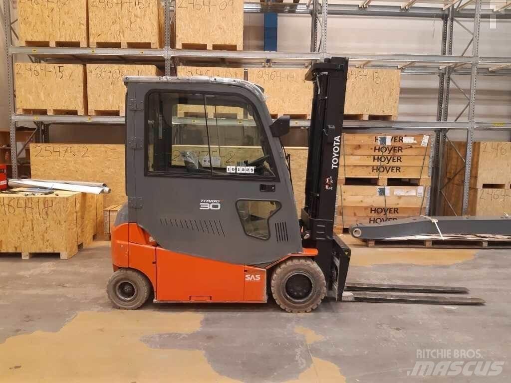 Toyota 8FBMT30 Electric Forklifts