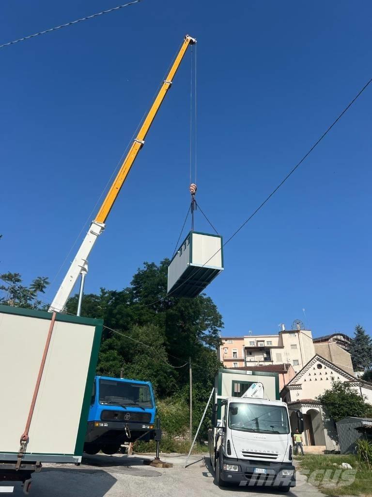 Krupp KMK 4070 Mobile and all terrain cranes
