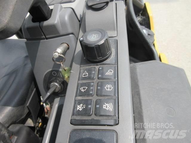 CAT 302 CR Mini Excavators <7t (Mini Diggers)