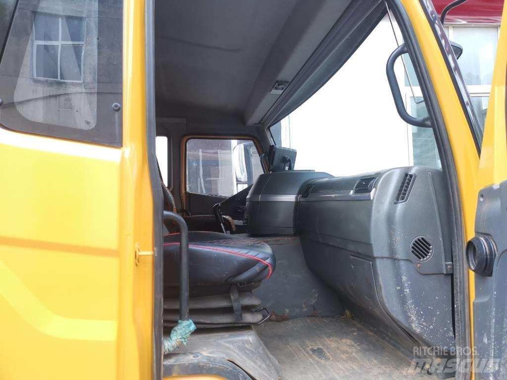 Sany STC 800 Mobile and all terrain cranes