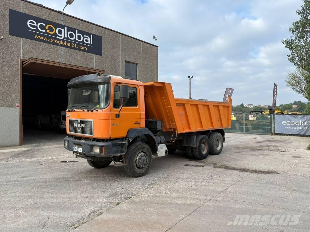 MAN 33.403 Dump Trucks