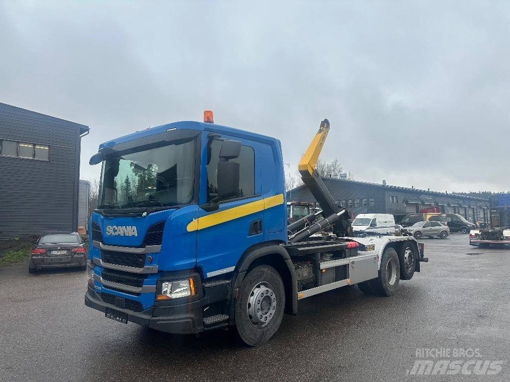 Scania P 360 Hook lift trucks