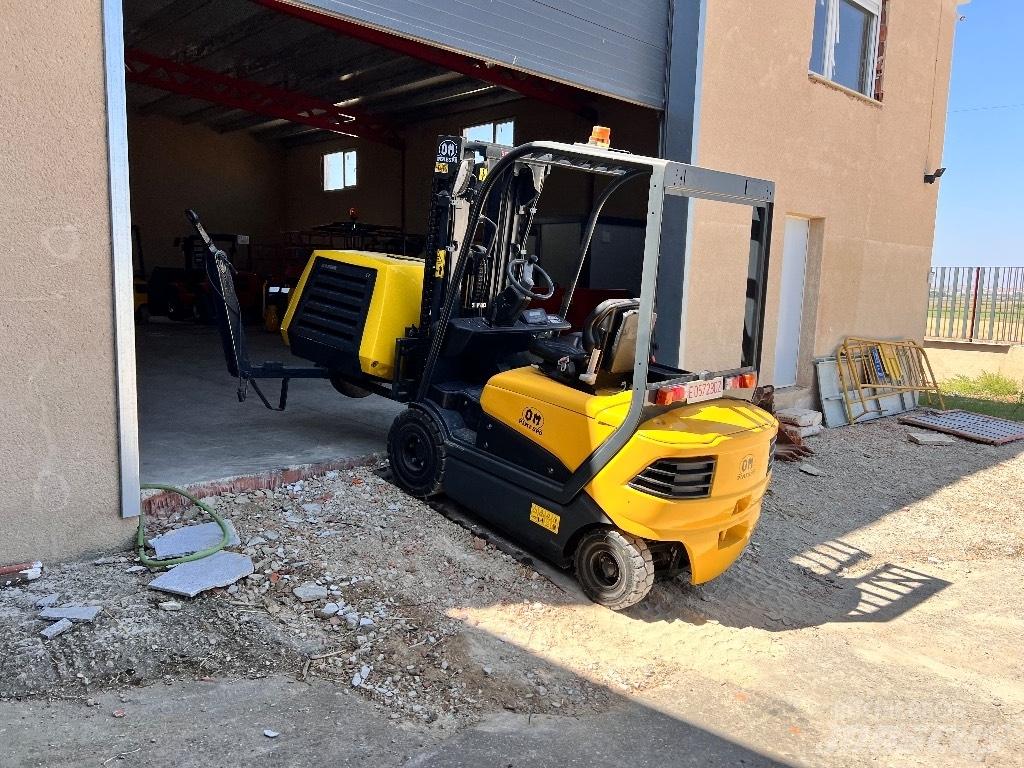 Om-Pimespo XE22 Electric Forklifts