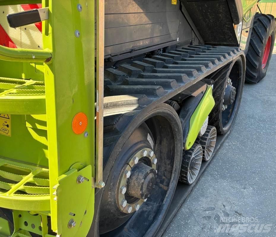 CLAAS Lexion 760TT Farm Equipment - Others