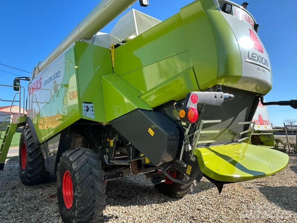 CLAAS Lexion 530 Combine Harvesters