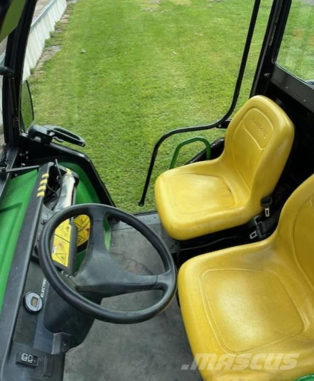 John Deere Gator TE Utility Machines