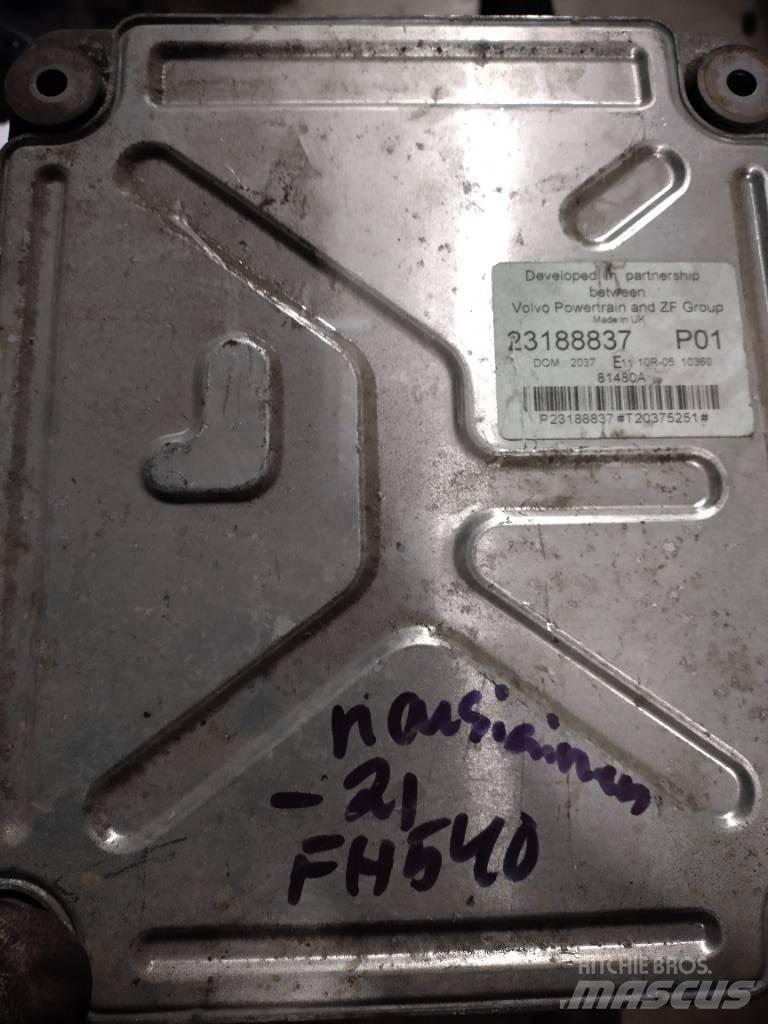 Volvo Moottori ecu Electronics