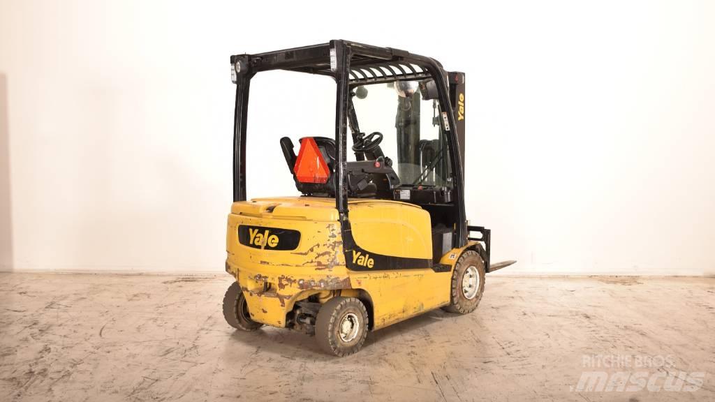 Yale ERP25VL Electric Forklifts