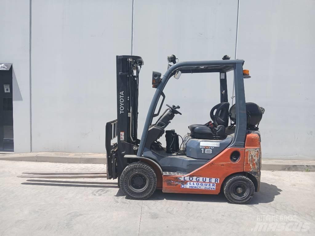 Toyota D02-8FG18 LPG trucks