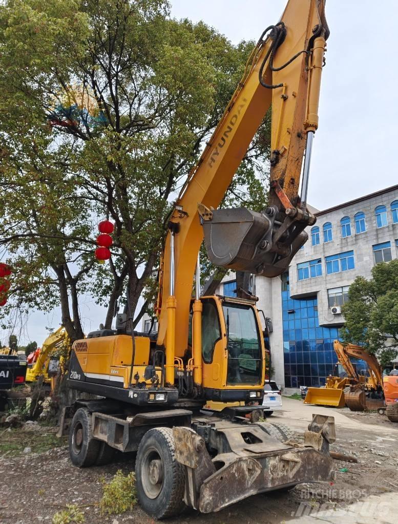 Hyundai R210W-9 Wheeled Excavators