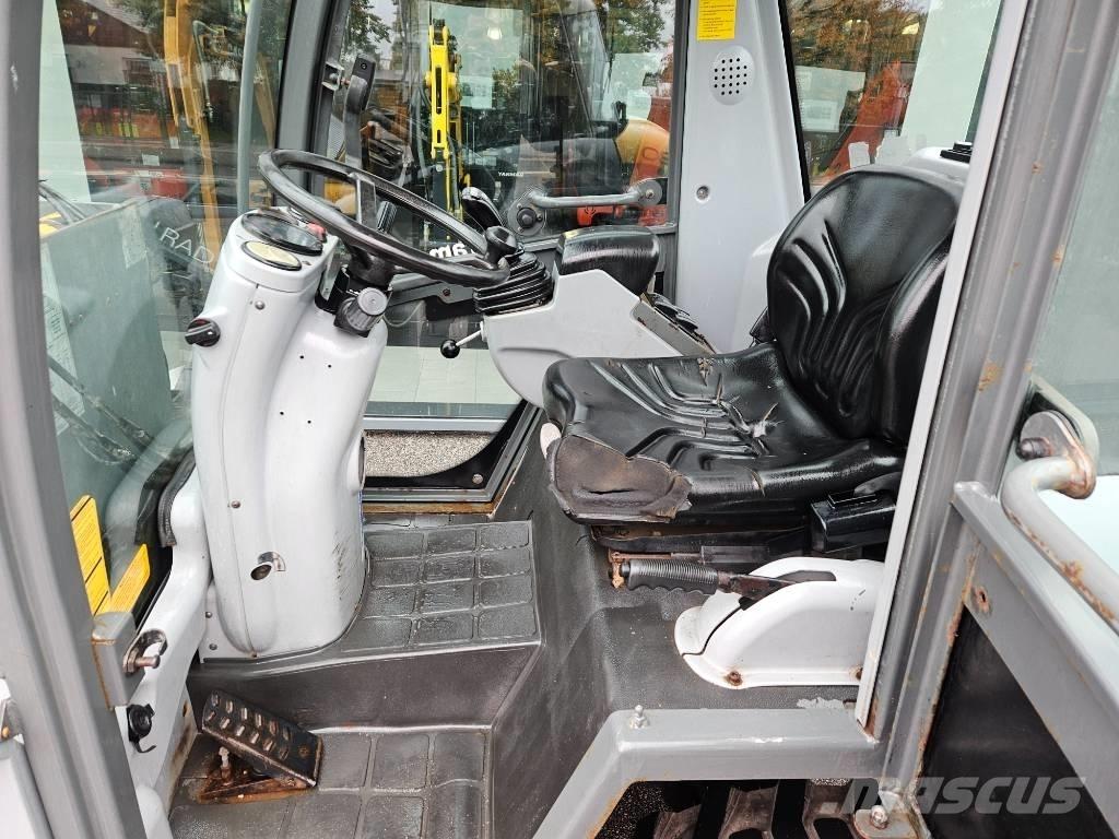 Kramer 180 Mini Loader