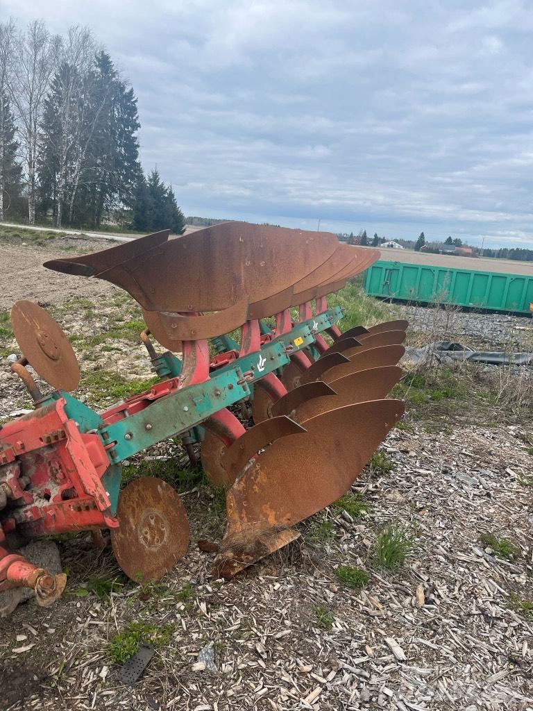 Kverneland Es 95 Reversible ploughs