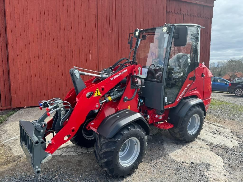 Weidemann 1390 Skid Steer Loaders