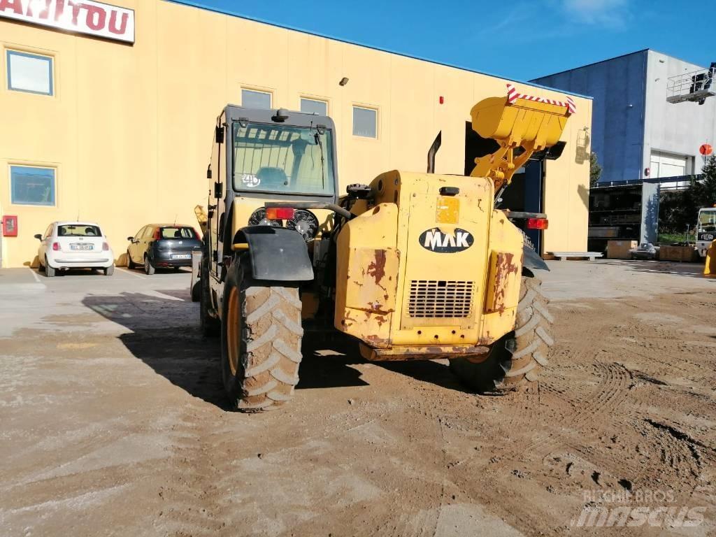New Holland LM1740 A Telescopic Handlers