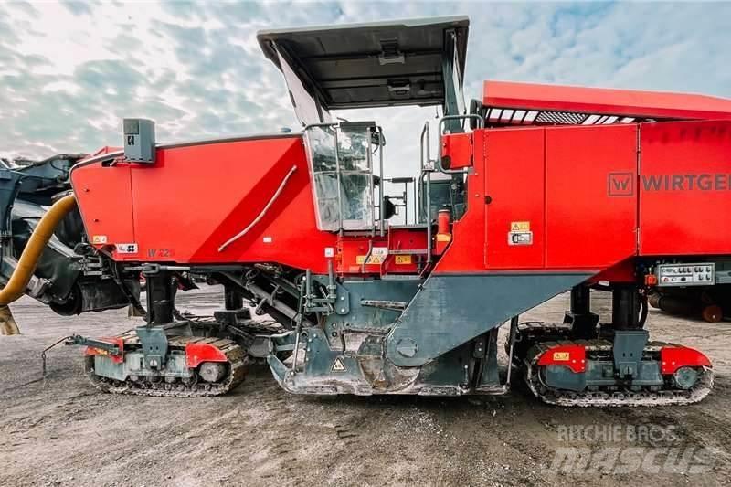 Wirtgen W220 Other Trucks