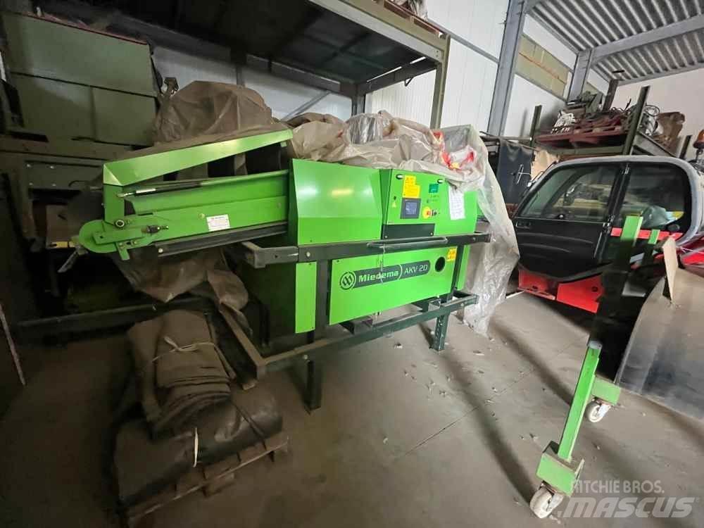 Dewulf AKV 20 Farm Equipment - Others