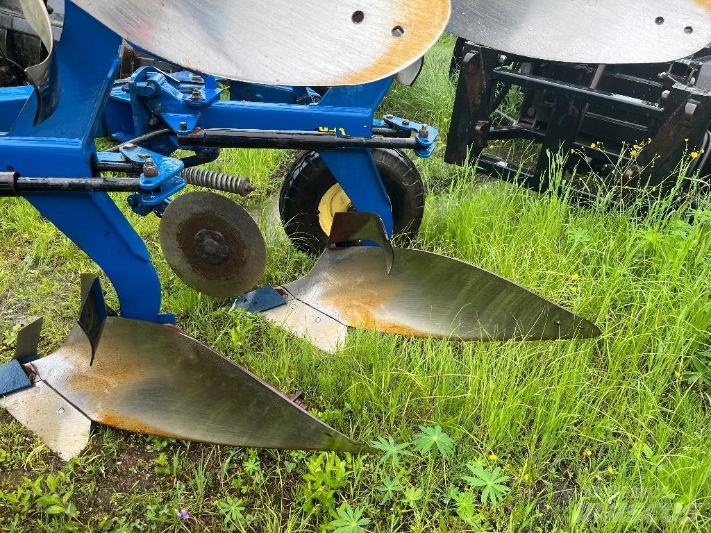 Överum CX490 Reversible ploughs