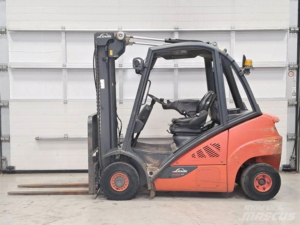 Linde H25D-02 Diesel Forklifts