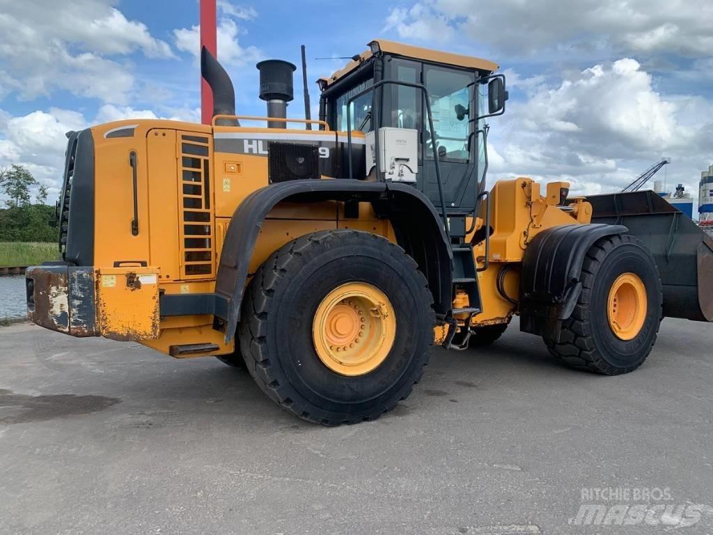 Hyundai HL 770-9 Wheel Loaders