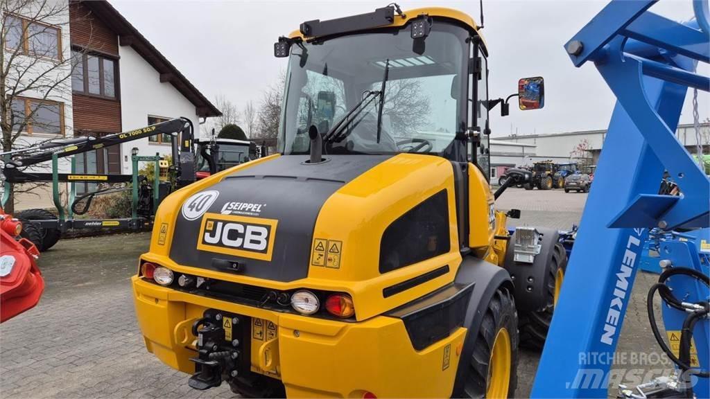 JCB TM 220 AGRI Telescopic boom lifts
