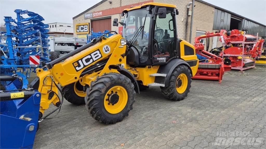 JCB TM 220 AGRI Telescopic boom lifts