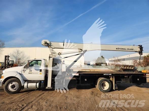 National 571E2 Boom / Crane / Bucket Trucks