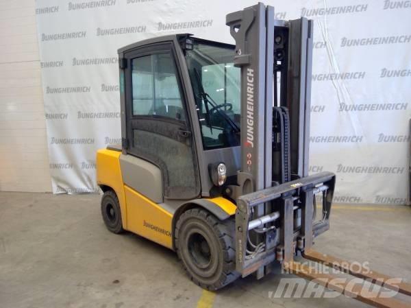Jungheinrich DFG 430 Diesel Forklifts