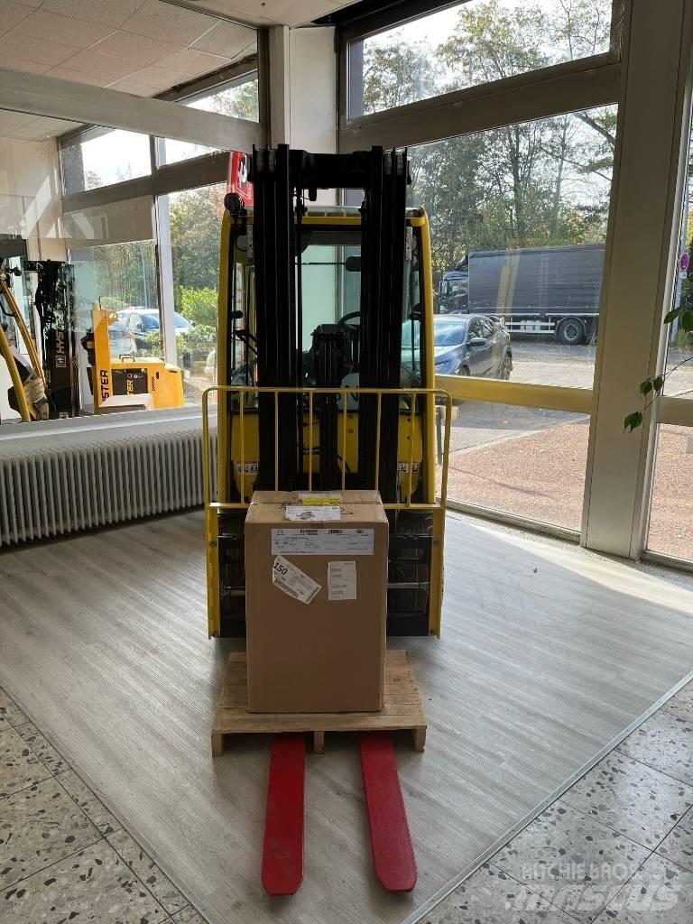 Hyster J3.5XN Electric Forklifts