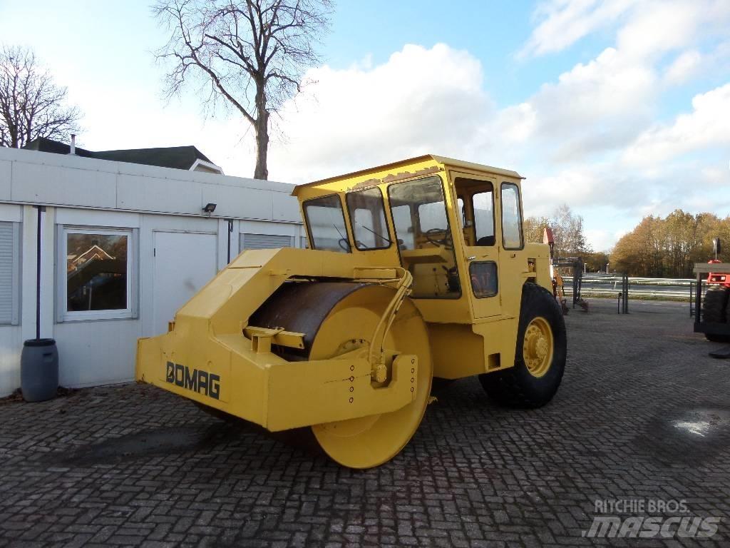 Bomag BW 211 AD Single drum rollers