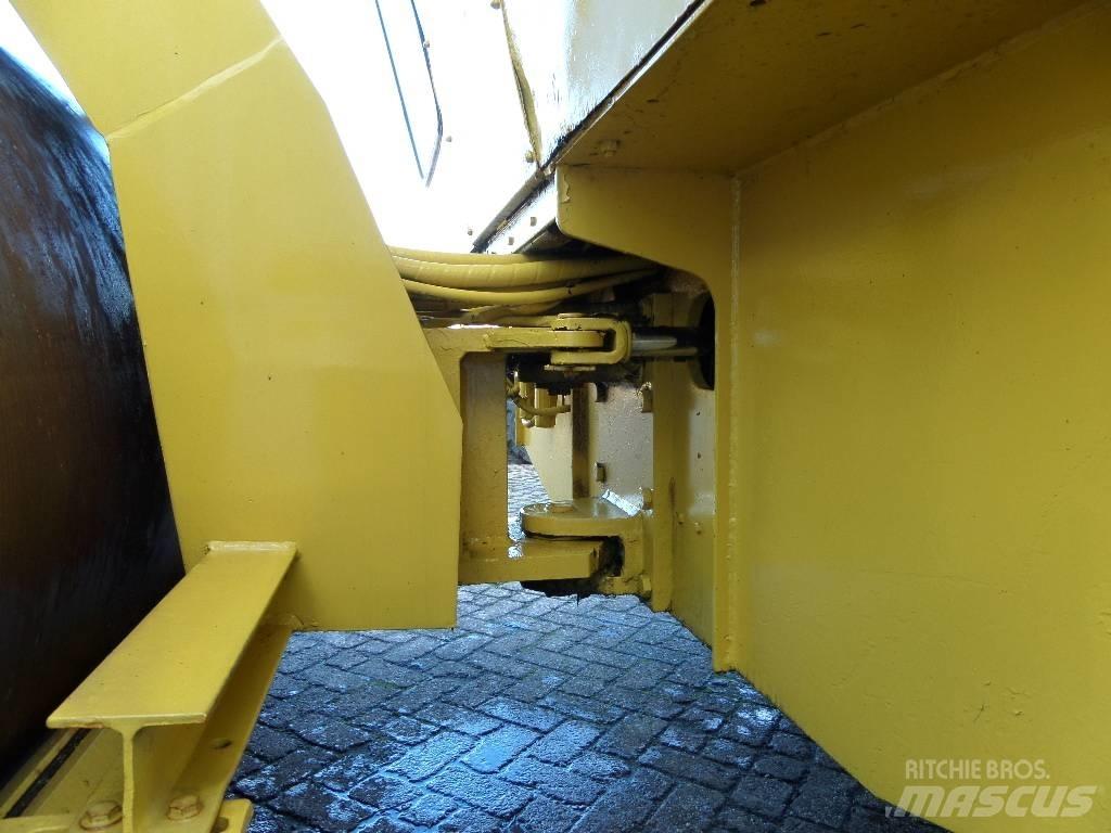 Bomag BW 211 AD Single drum rollers