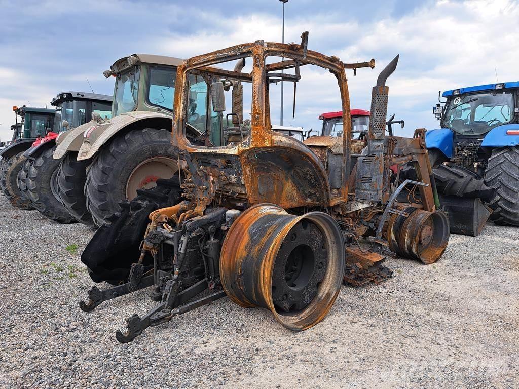 Fendt 724 Vario Tractors