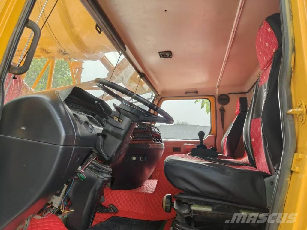 XCMG XCA 200 Mobile and all terrain cranes