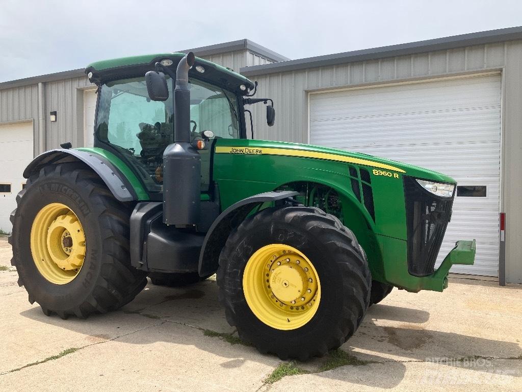 John Deere 8360 R Tractors