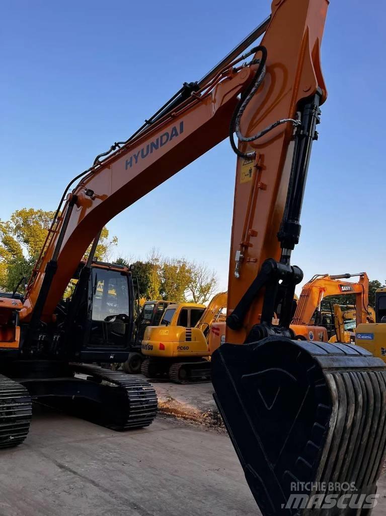 Hyundai 220LC-9 Crawler Excavators