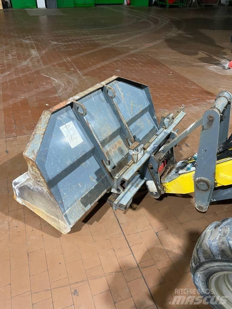 Kramer 350 Skid Steer Loaders