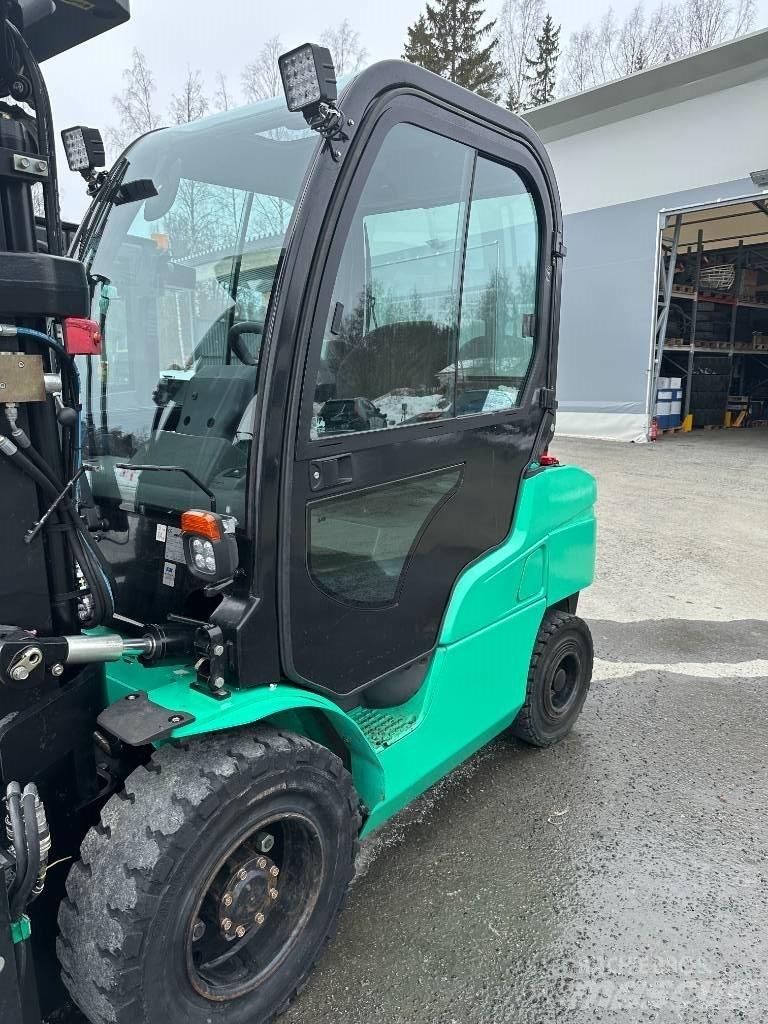 Mitsubishi FD 35 N Diesel Forklifts