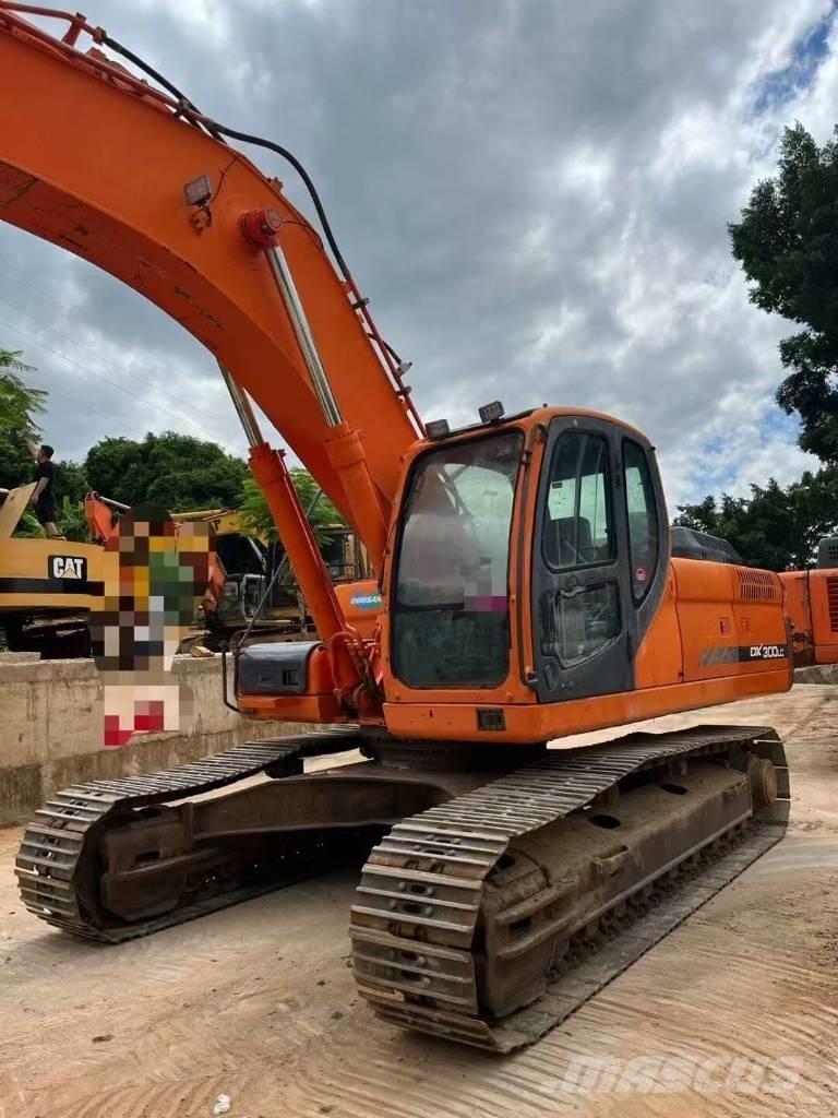 Doosan DX300LC Long / High Reach excavators